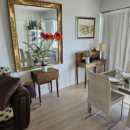 Au Centre De Apartamento *